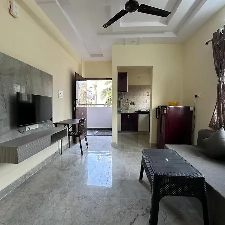 Cozy Room 1Bhk With Lift 403